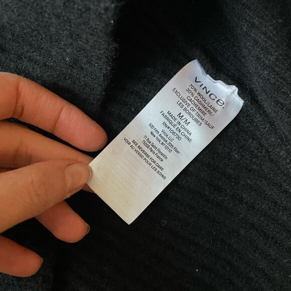 Quarter Zip Sweater In Black Size L - Picture 3 of 9